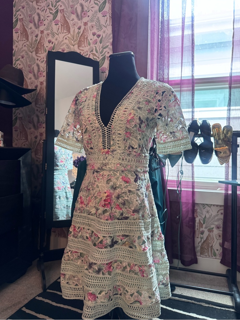 Floral Lace Trim V-Neck Women’s Dress in Sage and Pink